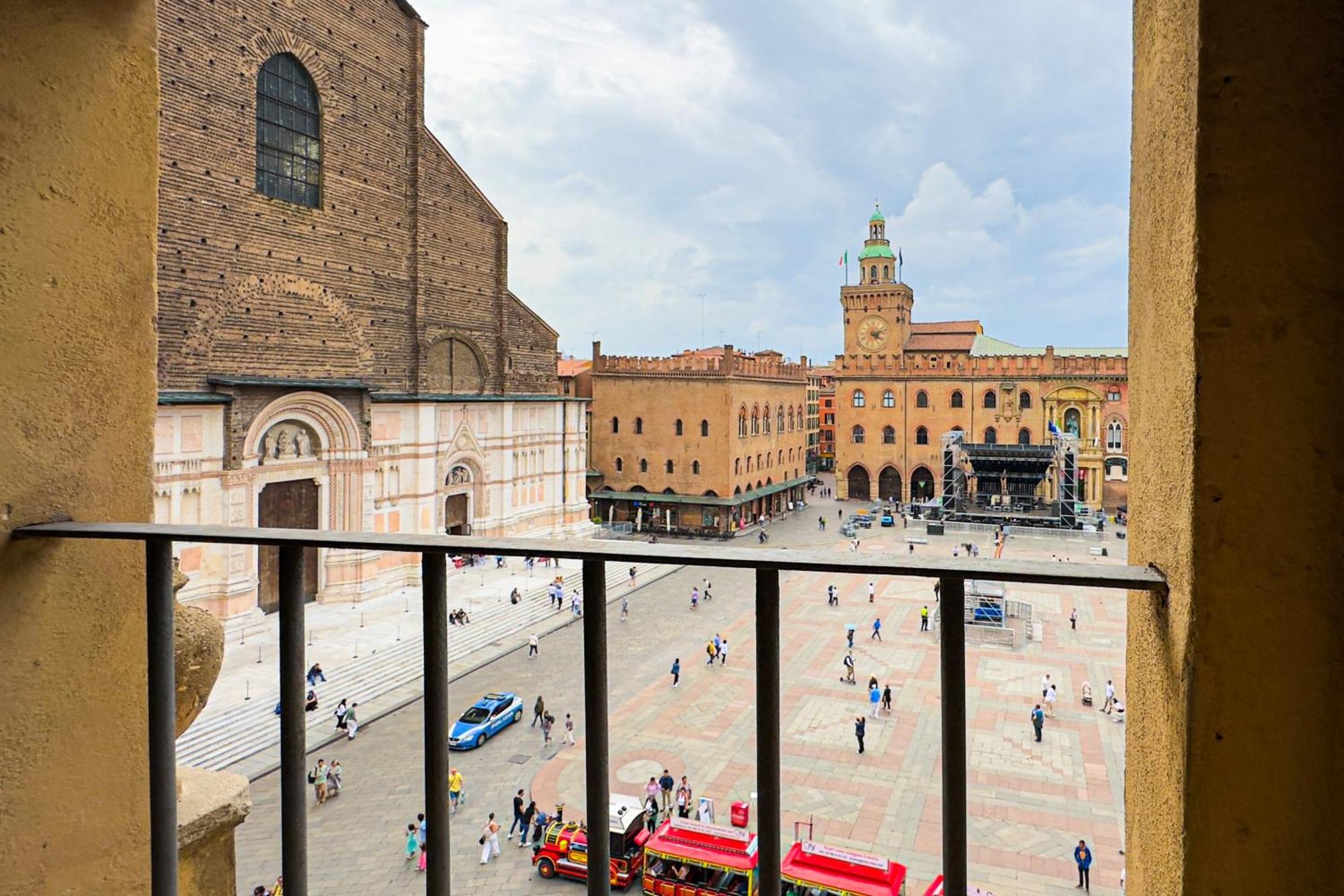 Immobo Domus - Piazza Maggiore View ボローニャ エクステリア 写真
